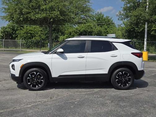 Summit White 2023 Chevrolet Trailblazer LT