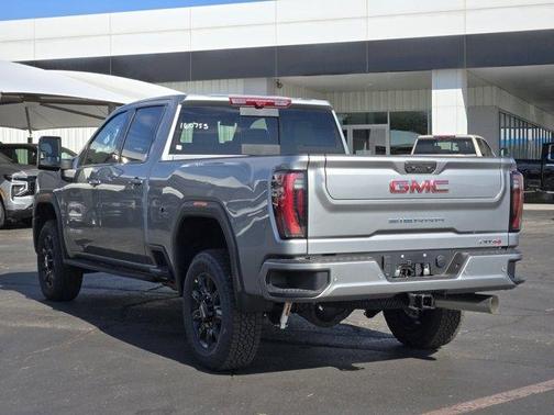 2026 GMC Sierra 2500 AT4