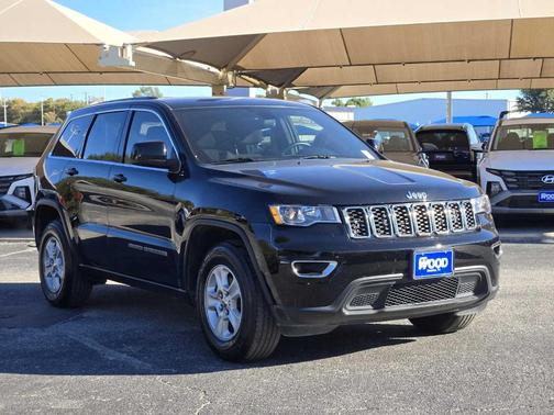 2017 Jeep Grand Cherokee Laredo