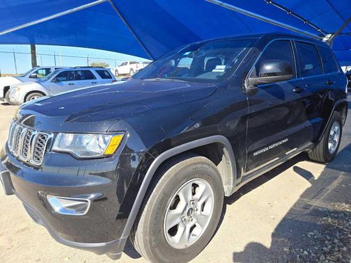 2017 Jeep Grand Cherokee Laredo