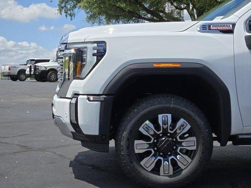 2025 GMC Sierra 2500 Denali