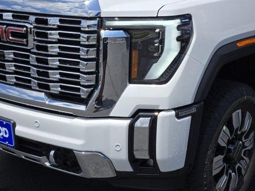 2025 GMC Sierra 2500 Denali