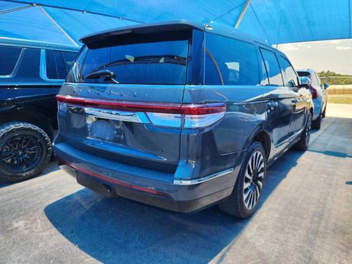 2023 Lincoln Navigator Black Label