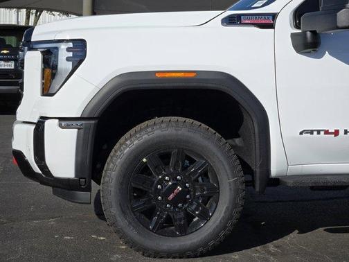 2026 GMC Sierra 2500 AT4