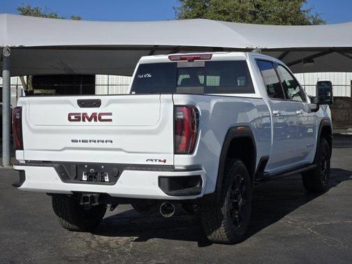 2026 GMC Sierra 2500 AT4