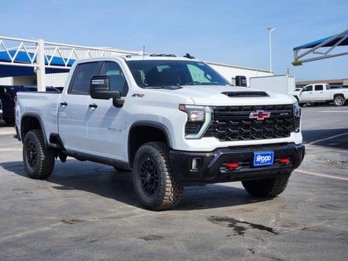 2026 Chevrolet Silverado 2500 ZR2