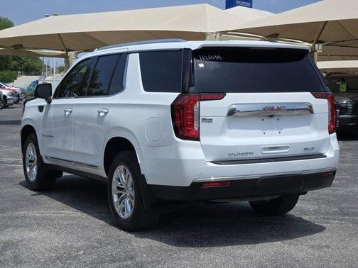 Summit White 2023 GMC Yukon SLT
