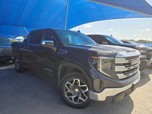 2023 GMC Sierra 1500 SLE