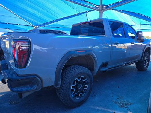 2025 GMC Sierra 2500 AT4X