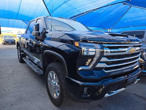 Black 2024 Chevrolet Silverado 2500 High Country