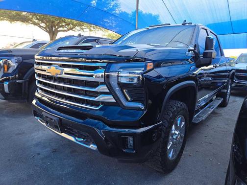 Black 2024 Chevrolet Silverado 2500 High Country