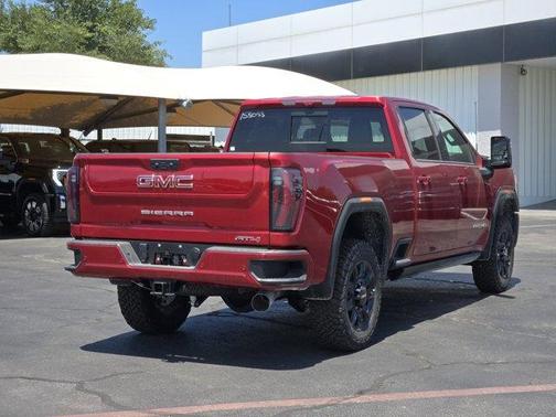 2025 GMC Sierra 2500 AT4
