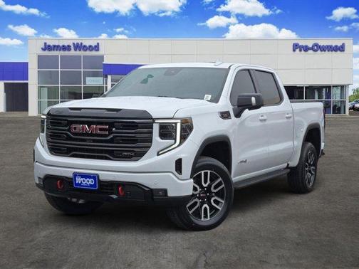 Summit White 2025 GMC Sierra 1500 AT4