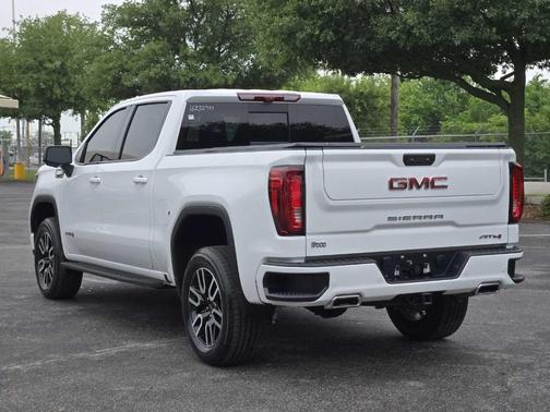 Summit White 2025 GMC Sierra 1500 AT4