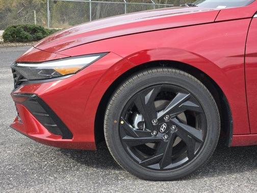 2026 Hyundai ELANTRA SEL