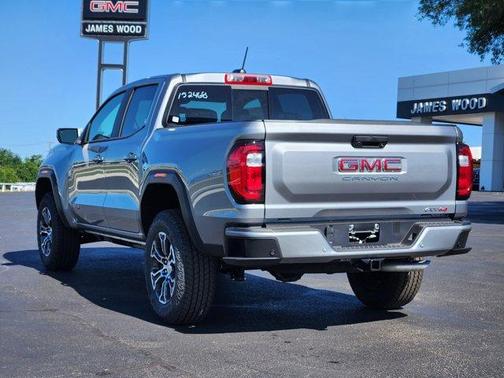 2025 GMC Canyon AT4