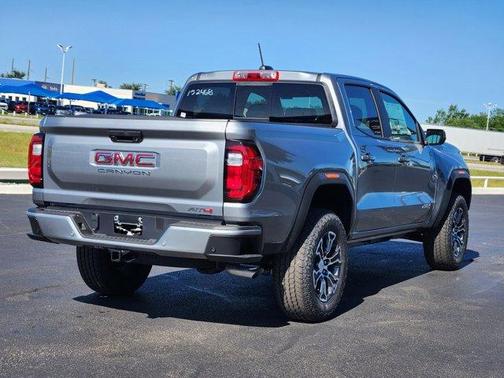 2025 GMC Canyon AT4