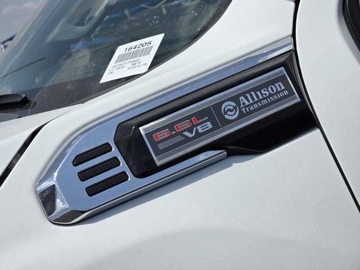Summit White 2026 GMC Sierra 2500 Pro