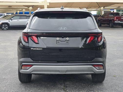 Phantom Black 2025 Hyundai TUCSON SEL