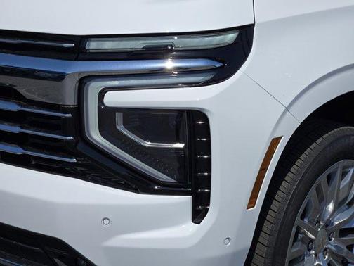 Summit White 2026 Chevrolet Suburban LT