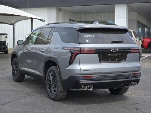 Sterling Gray Metallic 2026 Chevrolet Traverse LT