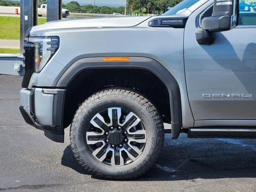 2025 GMC Sierra 2500 Denali Ultimate
