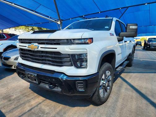 2024 Chevrolet Silverado 2500 Custom