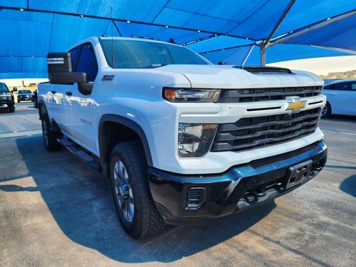 2024 Chevrolet Silverado 2500 Custom