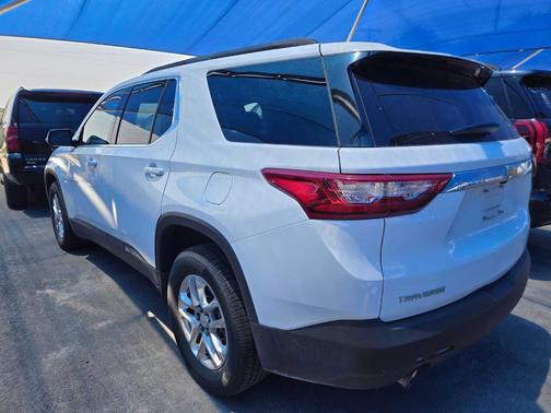 Summit White 2020 Chevrolet Traverse LT Leather