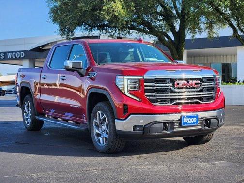 2025 GMC Sierra 1500 SLT