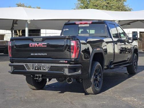 2026 GMC Sierra 3500 AT4