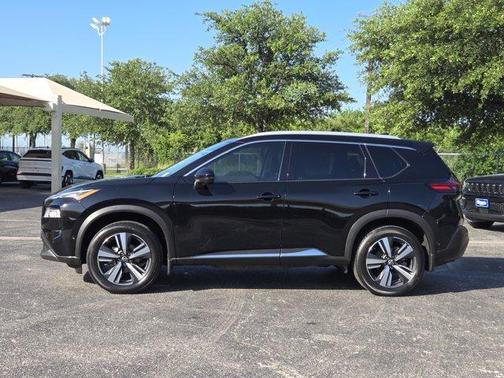 2022 Nissan Rogue SL
