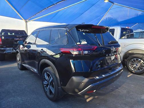 2022 Nissan Rogue SL