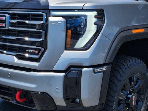 2025 GMC Sierra 3500 AT4