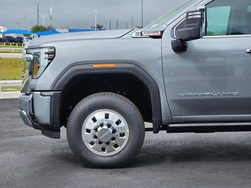 2025 GMC Sierra 3500 Denali