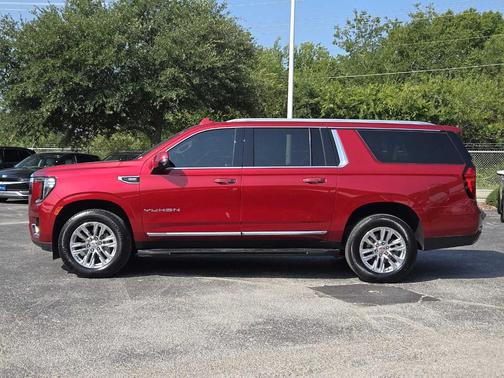 2024 GMC Yukon XL SLT