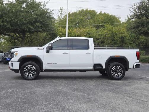 2022 GMC Sierra 2500 AT4