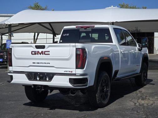 2026 GMC Sierra 2500 AT4