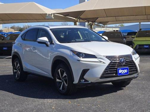 2021 Lexus NX 300h 