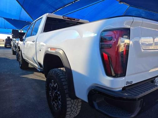 2024 GMC Sierra 2500 AT4X