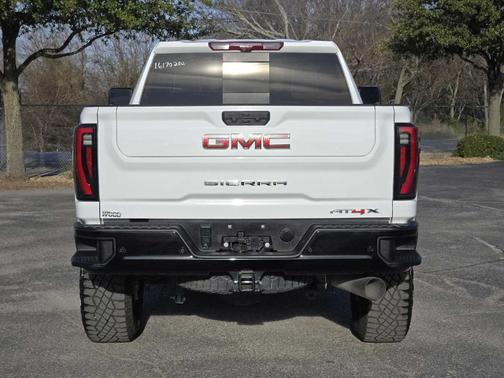 2024 GMC Sierra 2500 AT4X