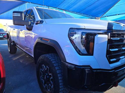 2024 GMC Sierra 2500 AT4X