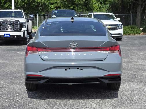 Electric Shadow 2021 Hyundai ELANTRA SEL
