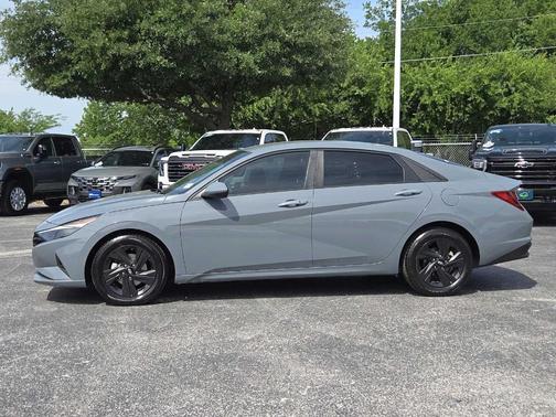 Electric Shadow 2021 Hyundai ELANTRA SEL