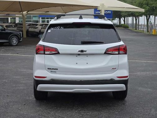 Summit White 2022 Chevrolet Equinox RS