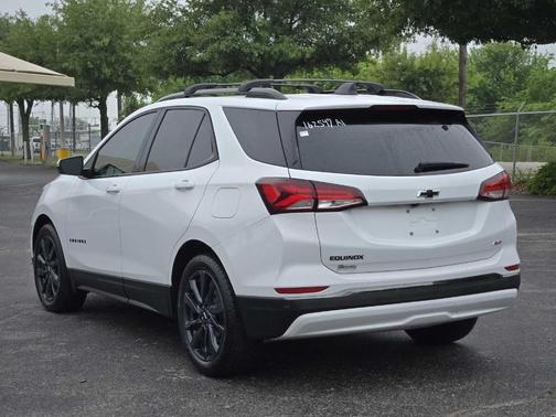 Summit White 2022 Chevrolet Equinox RS