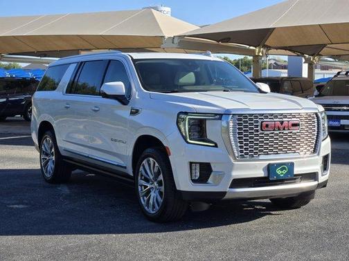 White Frost Tri-Coat 2024 GMC Yukon XL Denali