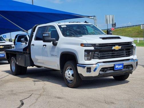 2025 Chevrolet Silverado 3500 WT