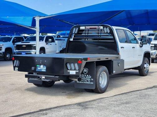 2025 Chevrolet Silverado 3500 WT
