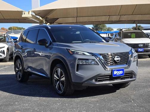 2022 Nissan Rogue SL